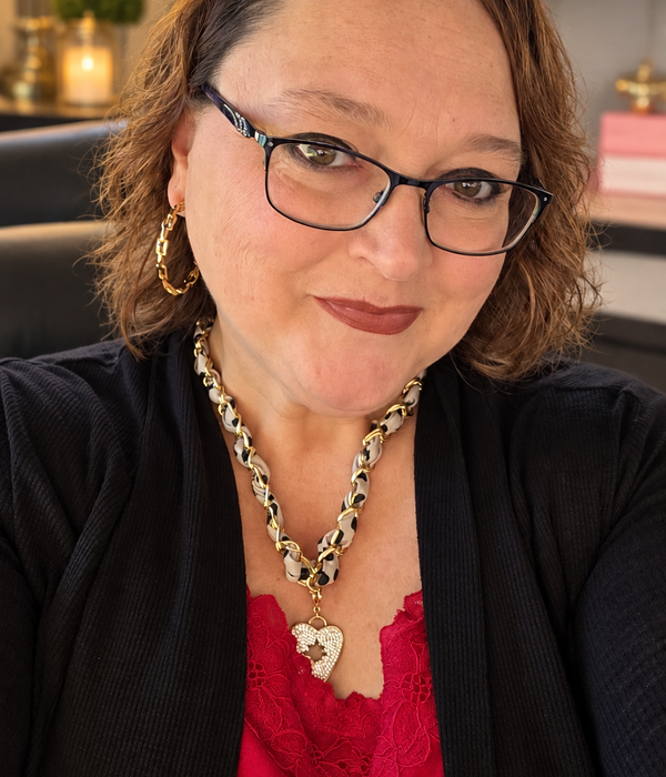 Lisa Mo — lifestyle brand curator